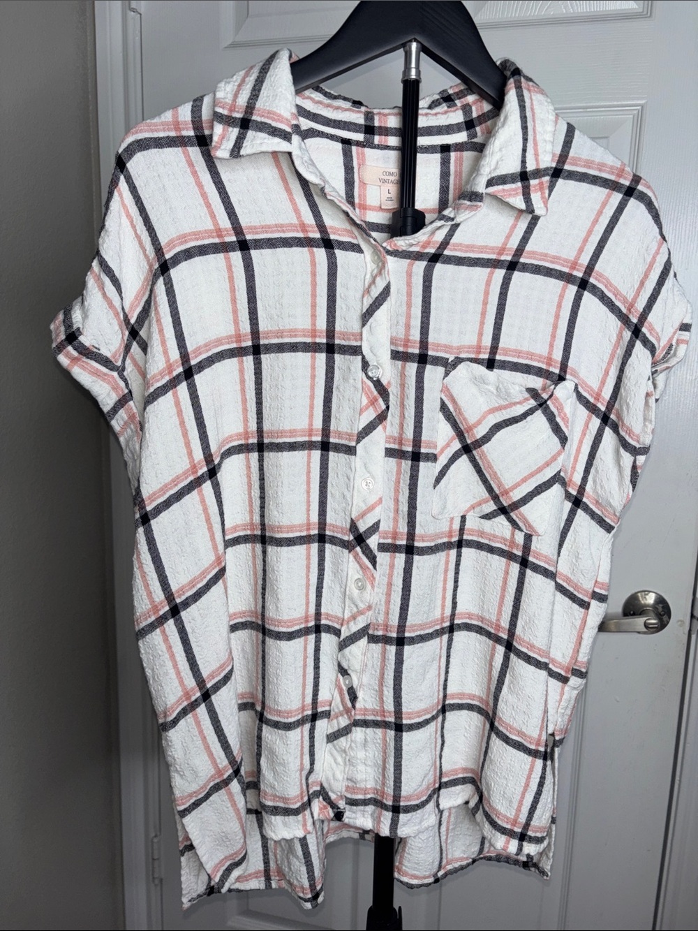 Como Vintage White Button-Down Shirt with Pink and Black Plaid